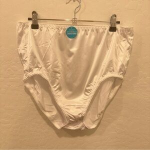 Vanity Fair White Briefs Womens 4X Undershapers Panties Lace Trim
